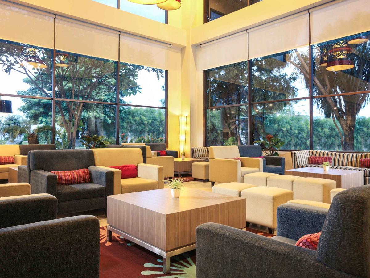 Mercure Palu Exterior foto
